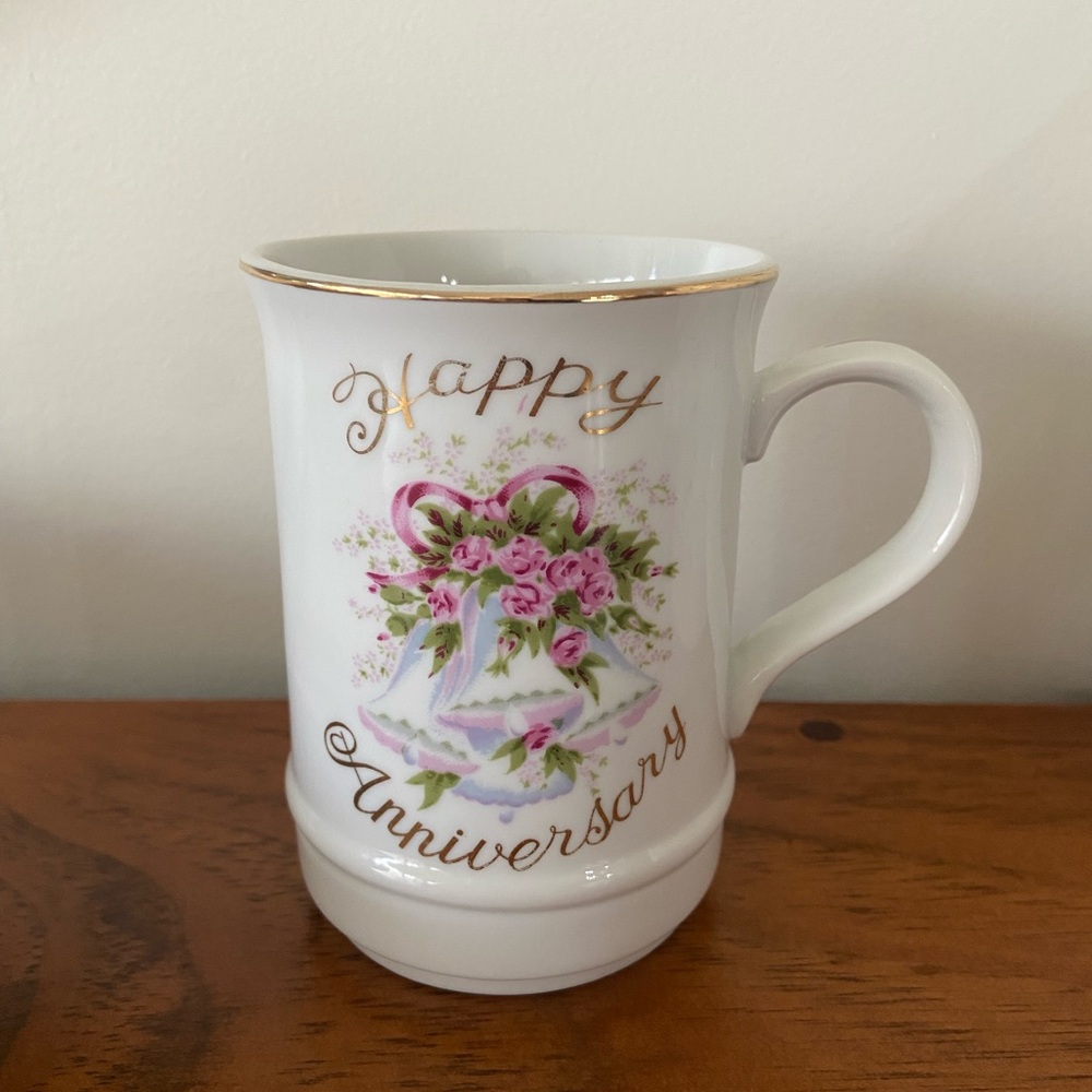 Vintage Music Box Anniversary Mug with Gold Accents that works